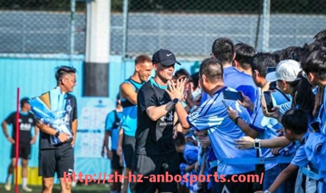 安博体育官网-德甲球队的降级与晋级：赛季结束后的挑战